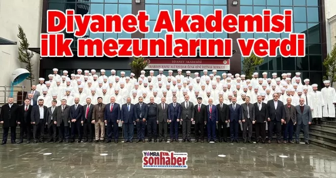 Diyanet Akademisi ilk mezunlarını verdi
